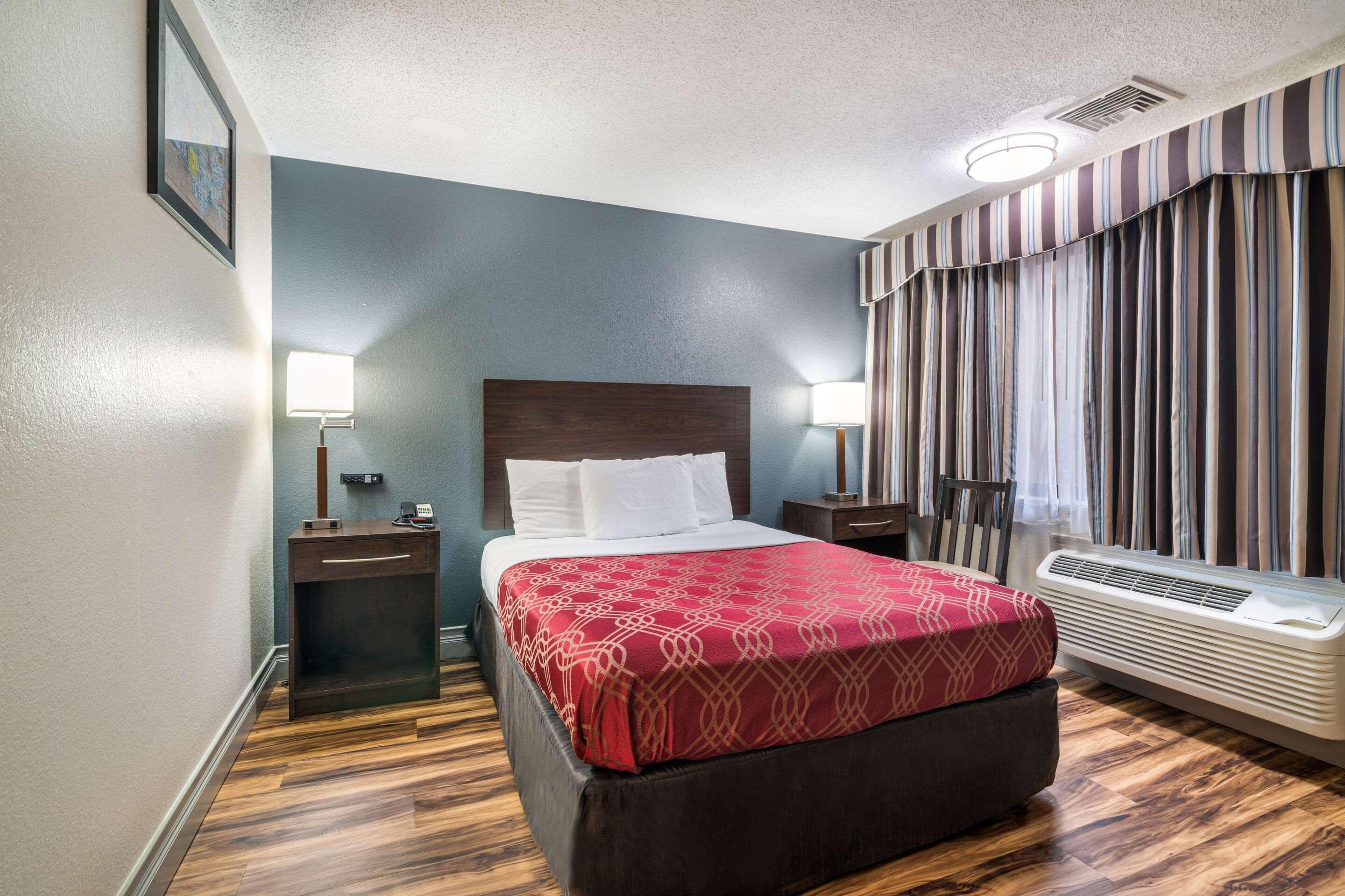 Econo Lodge Boston-Malden Esterno foto