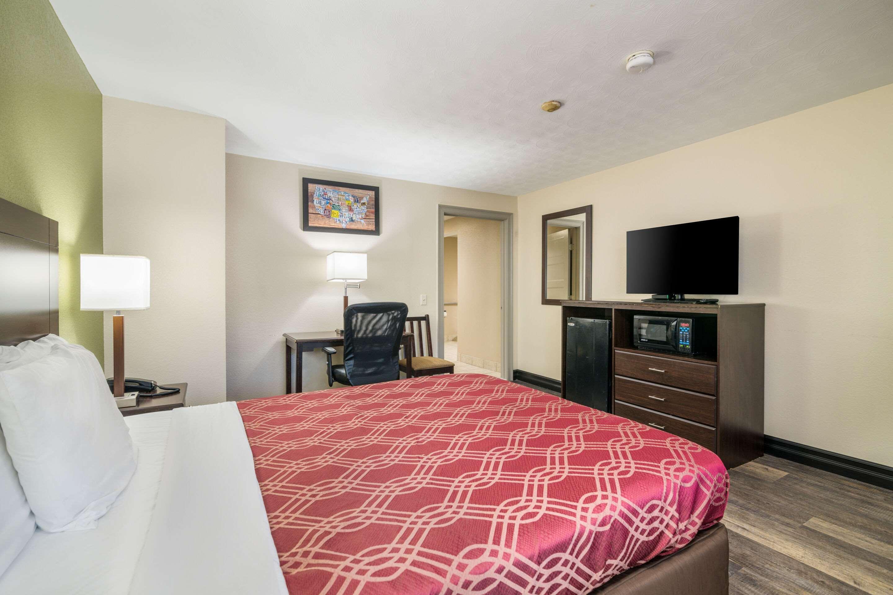 Econo Lodge Boston-Malden Esterno foto