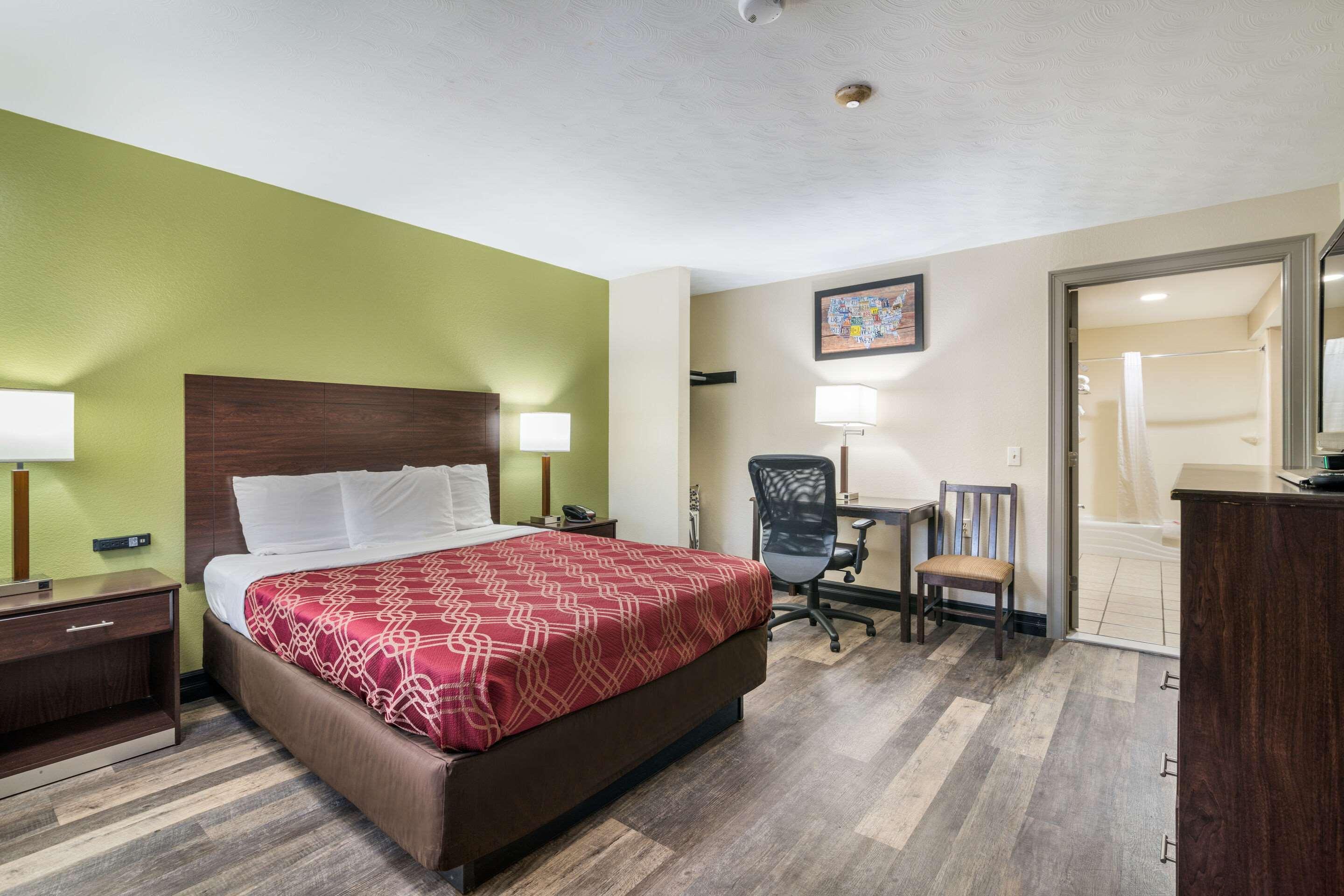 Econo Lodge Boston-Malden Esterno foto