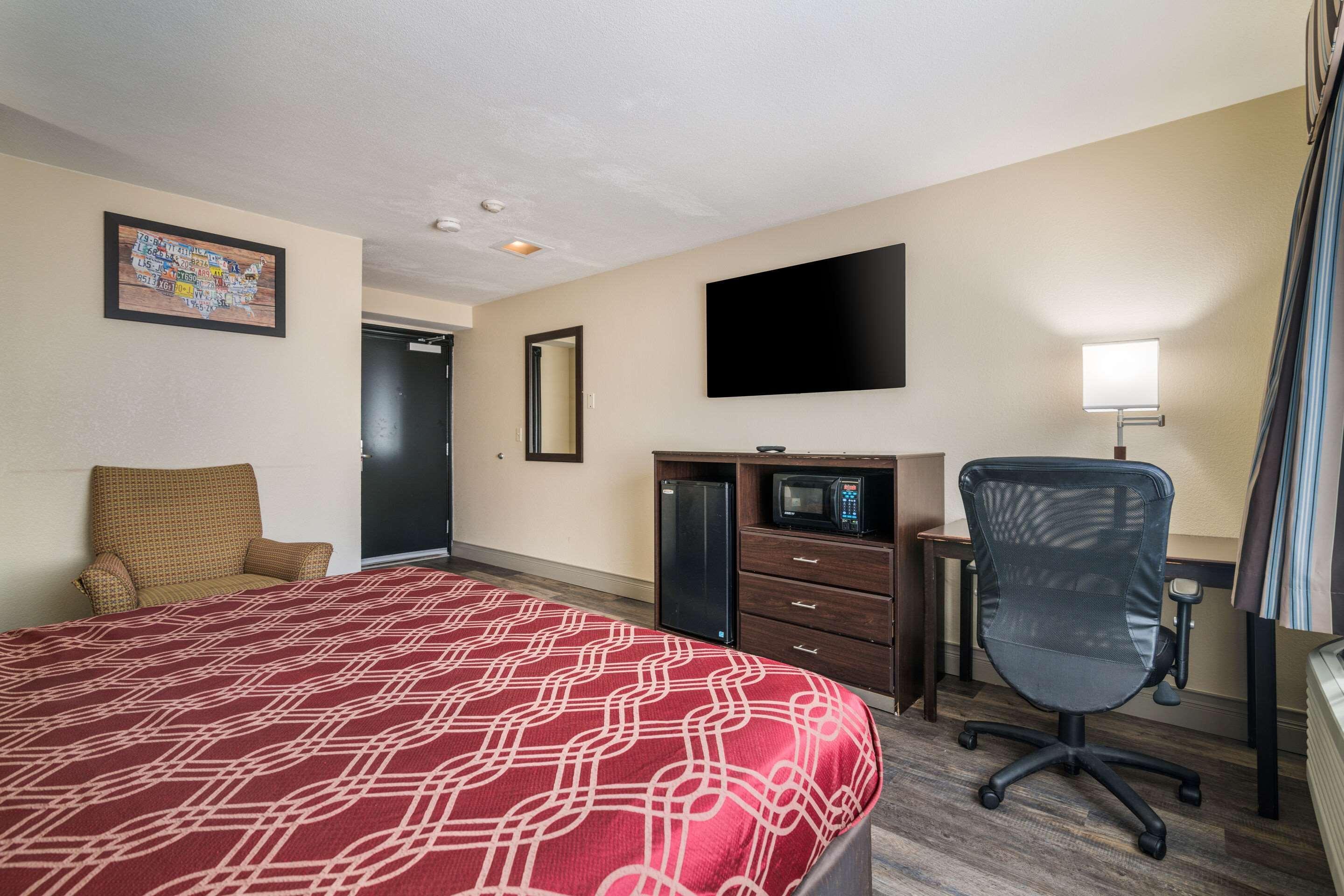 Econo Lodge Boston-Malden Esterno foto