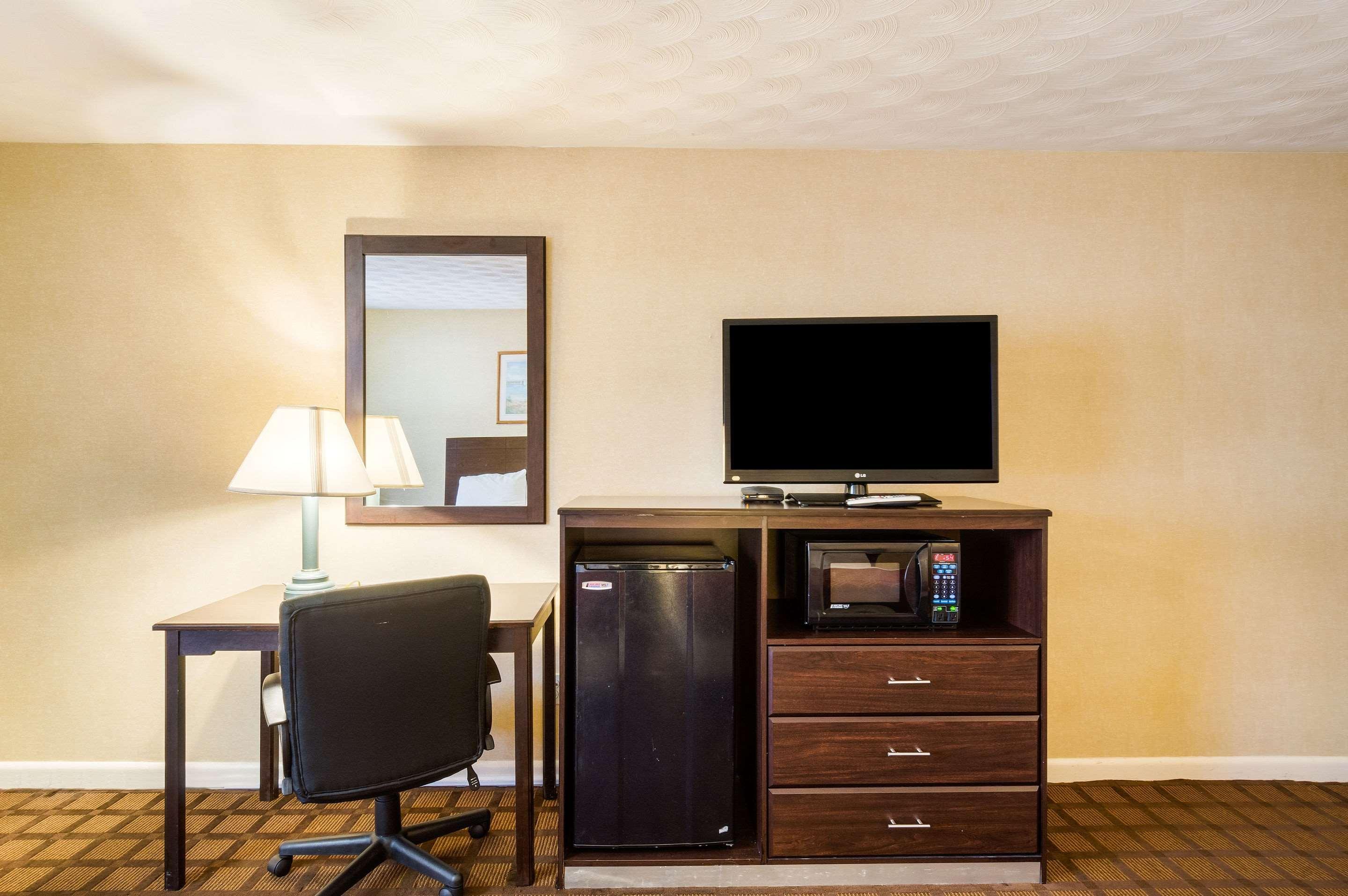 Econo Lodge Boston-Malden Esterno foto