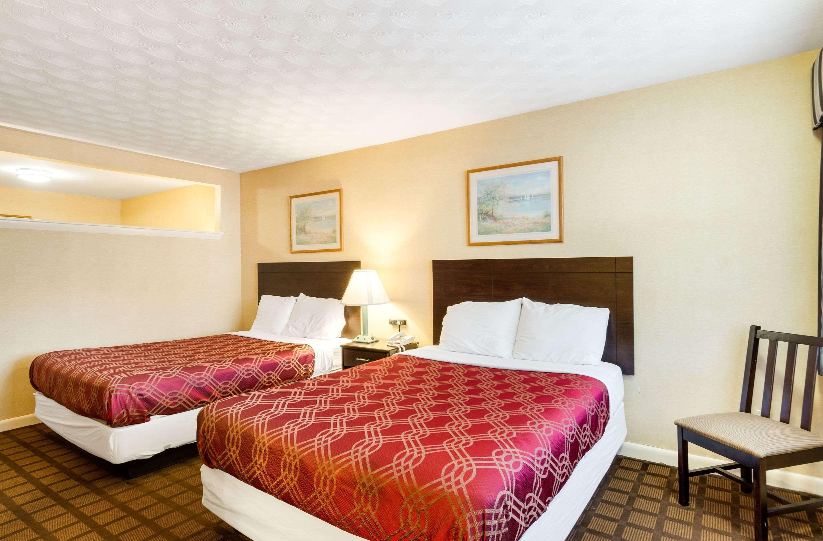 Econo Lodge Boston-Malden Esterno foto
