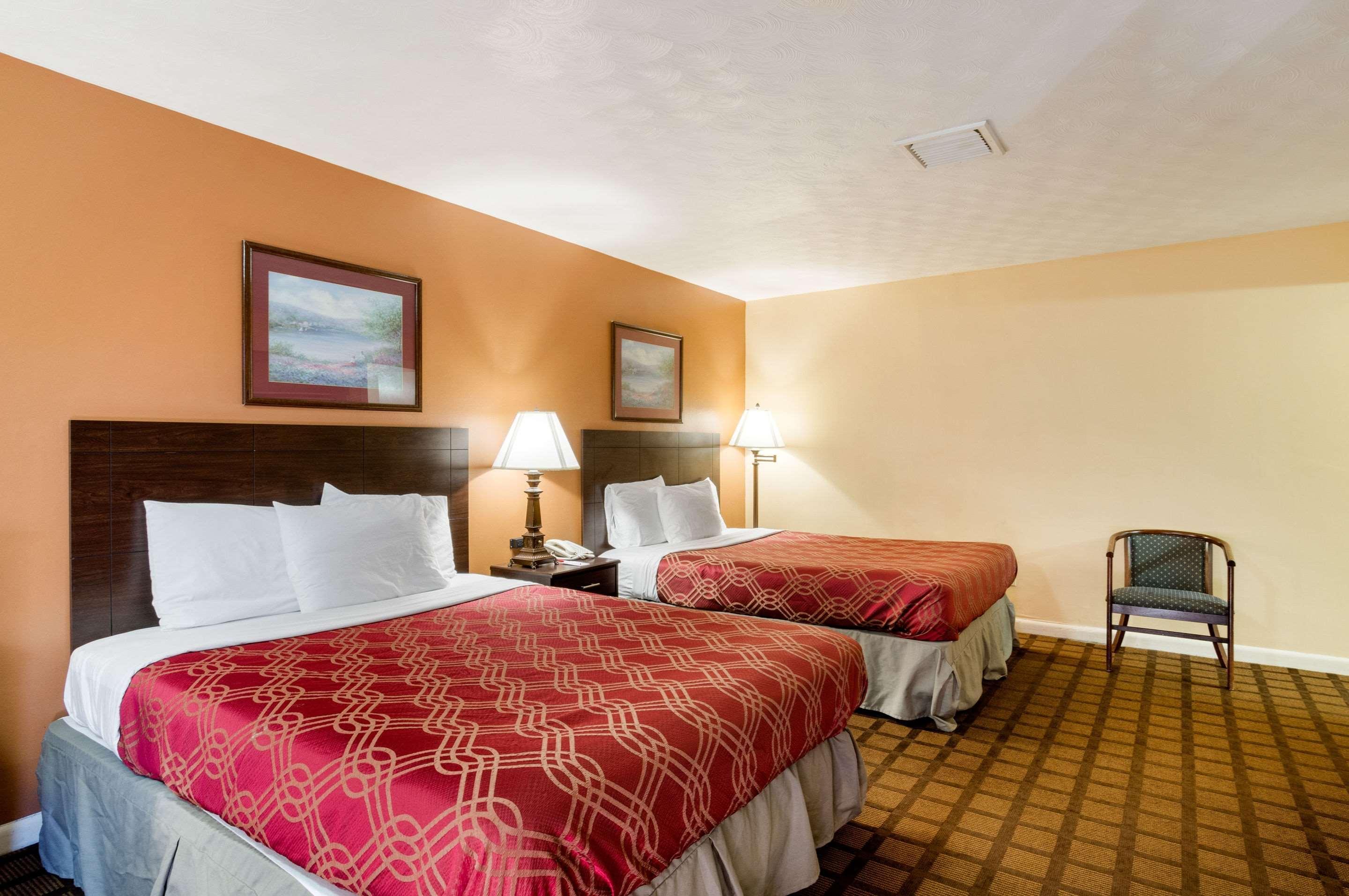 Econo Lodge Boston-Malden Esterno foto