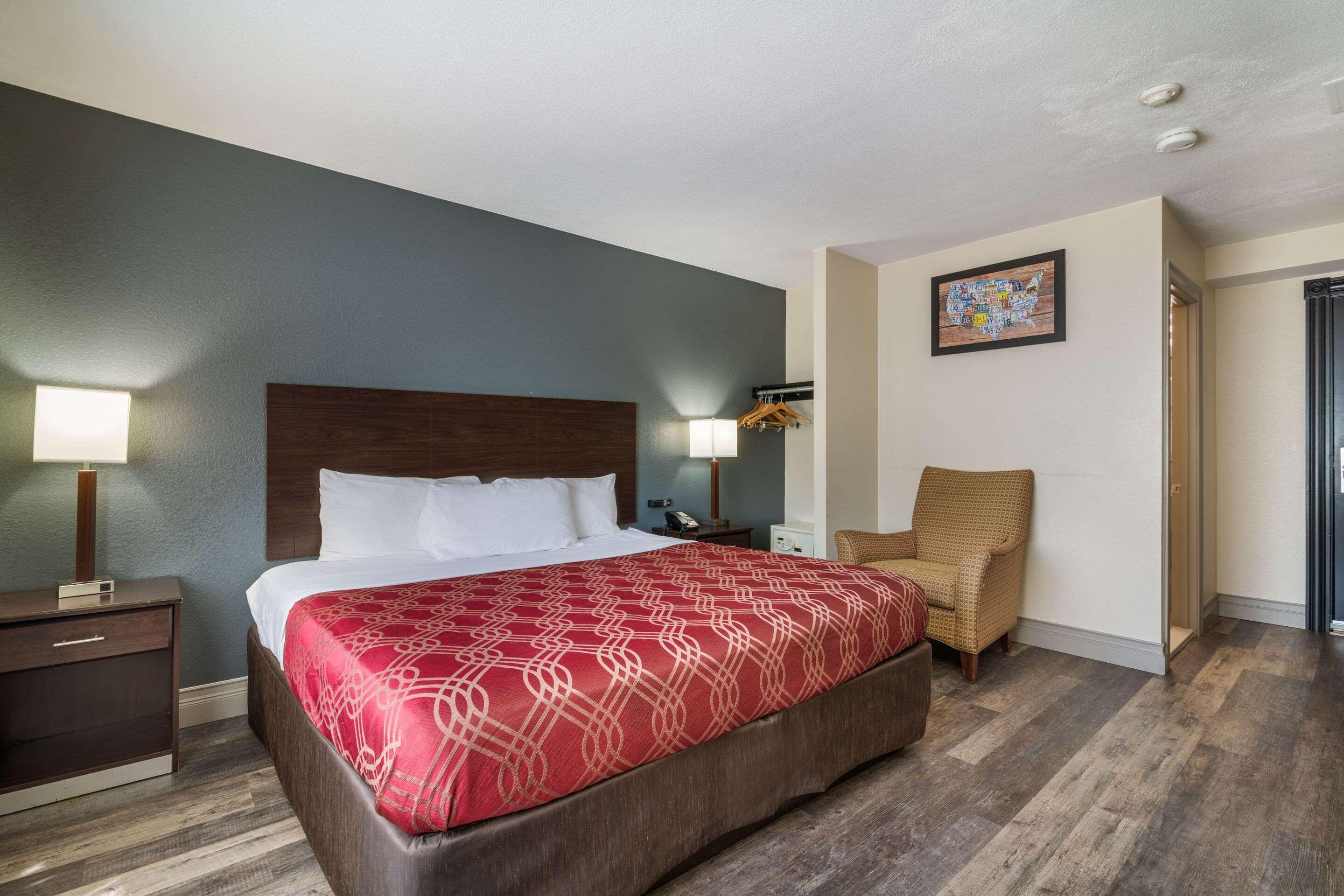 Econo Lodge Boston-Malden Esterno foto