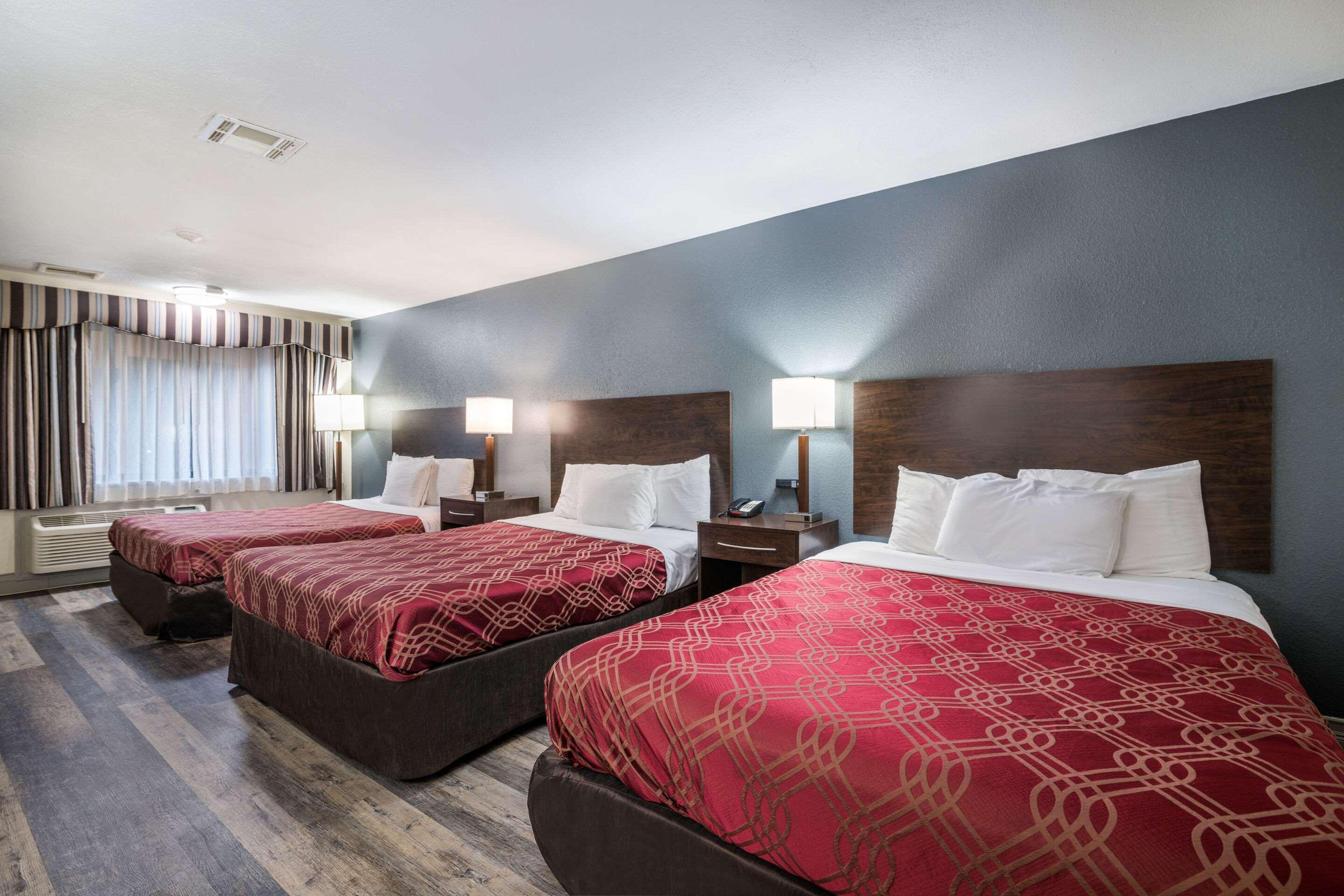 Econo Lodge Boston-Malden Esterno foto