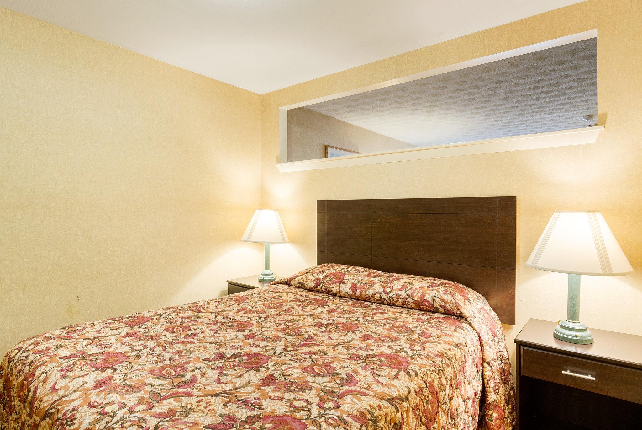 Econo Lodge Boston-Malden Esterno foto