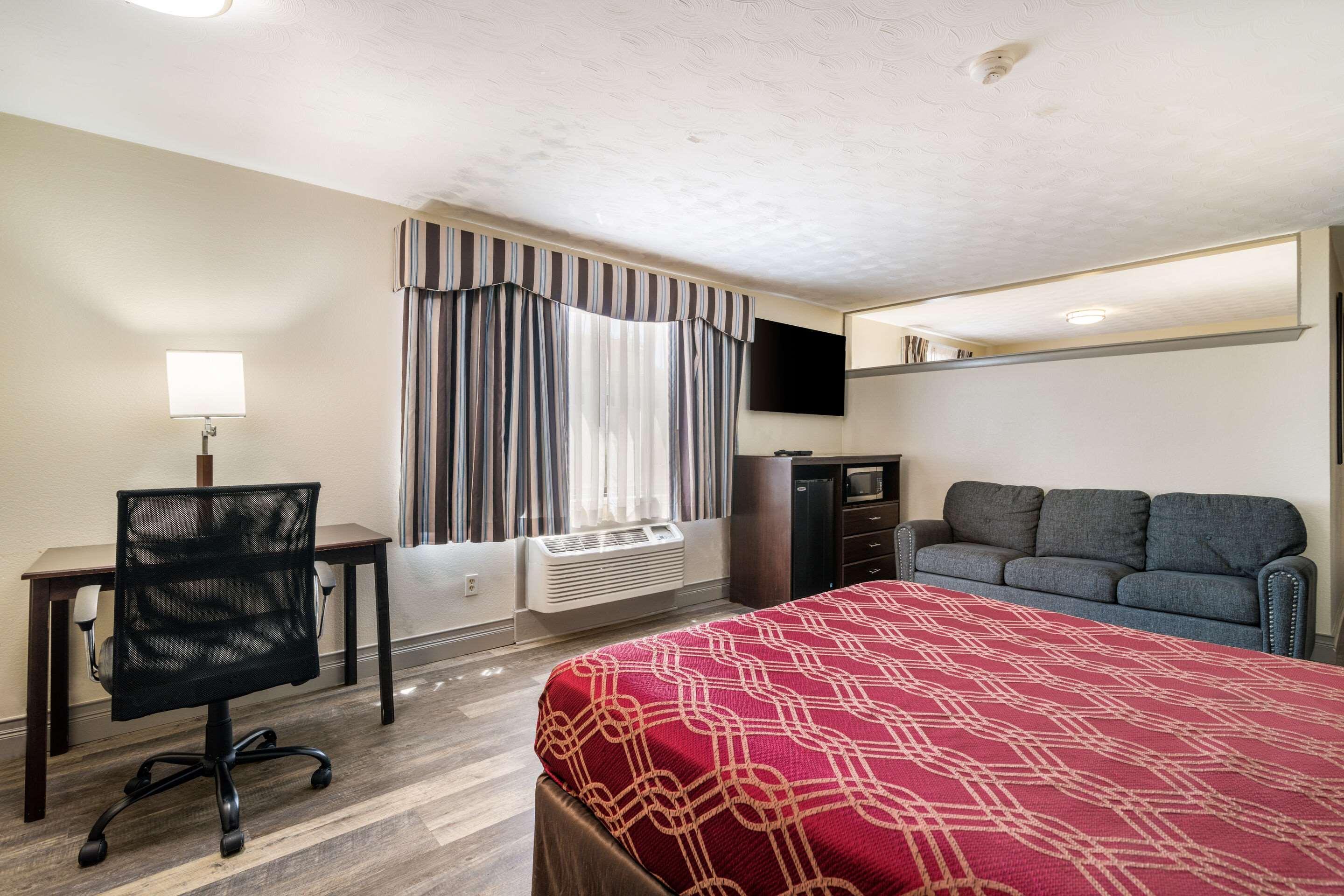 Econo Lodge Boston-Malden Esterno foto