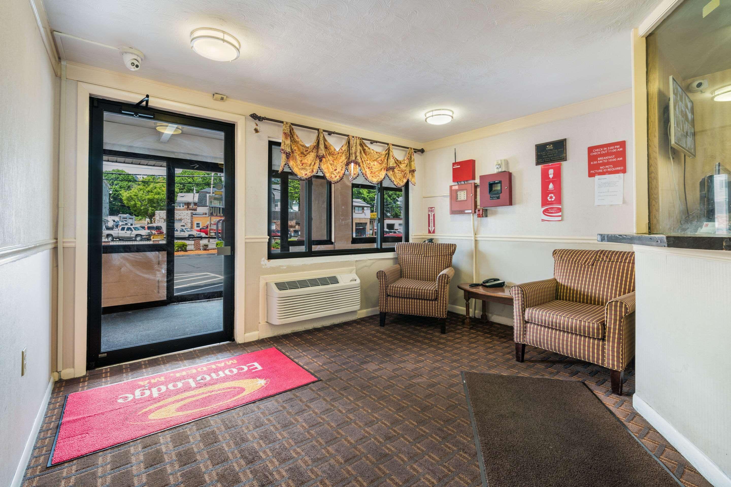 Econo Lodge Boston-Malden Esterno foto