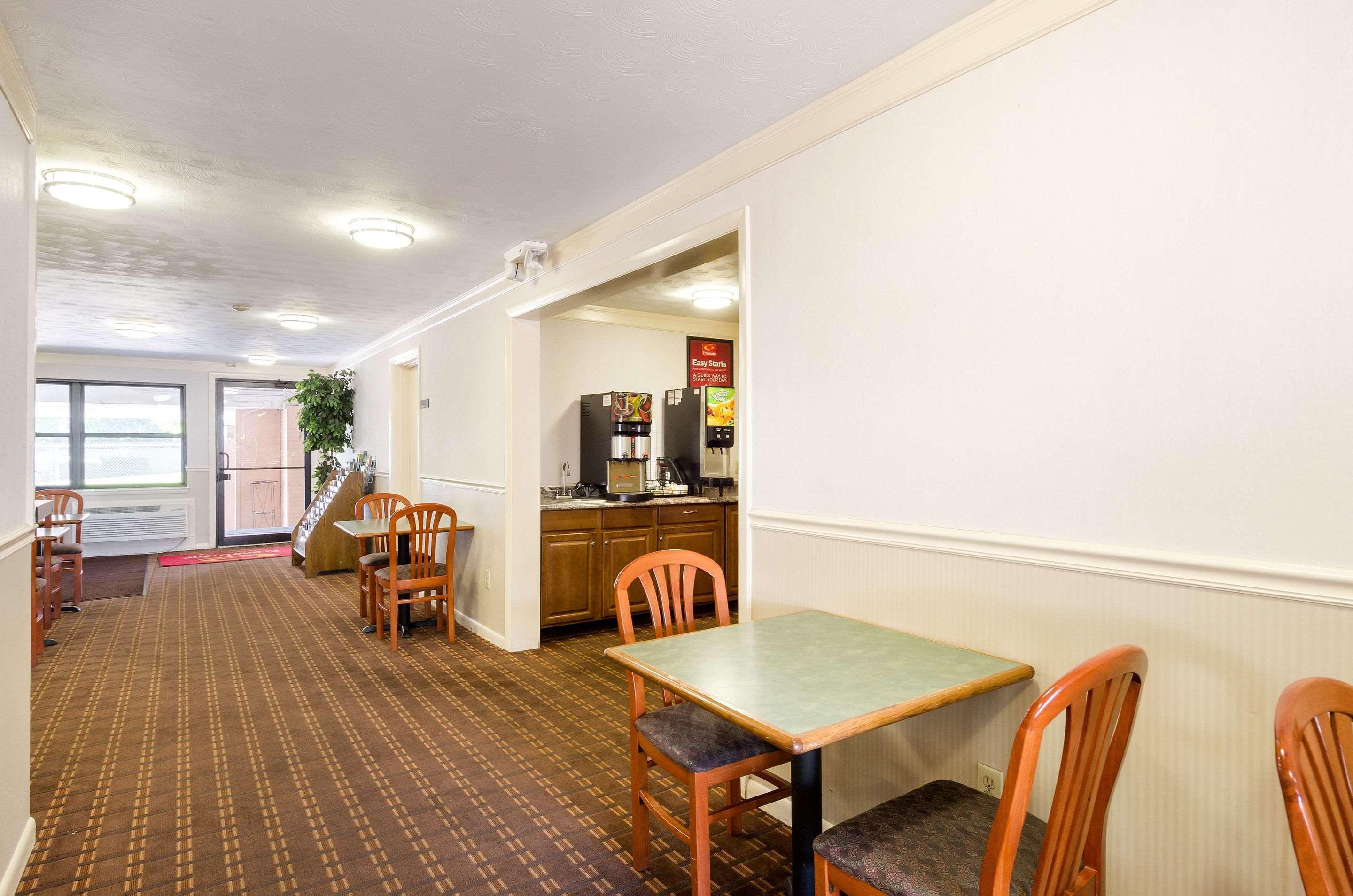 Econo Lodge Boston-Malden Esterno foto